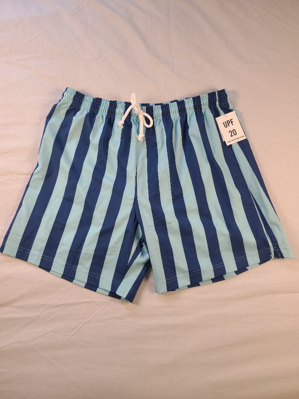 5B Style UPF20 Shorts Swim Wear Men's L Blue & Light Blue Striped New